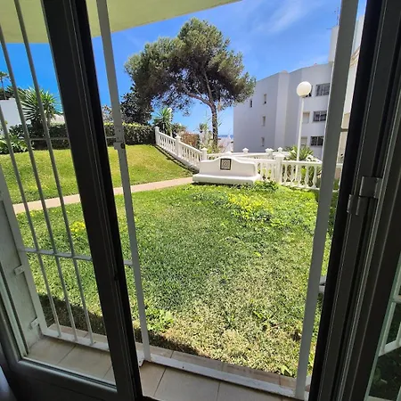 Beachside In Calahonda Апартаменты