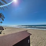 Beachside In Calahonda Appartement *