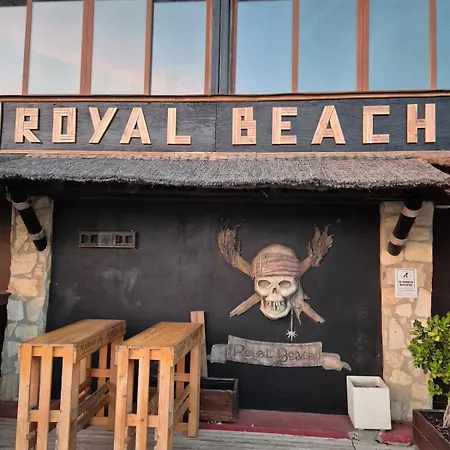 Beachside In Calahonda Apartment *